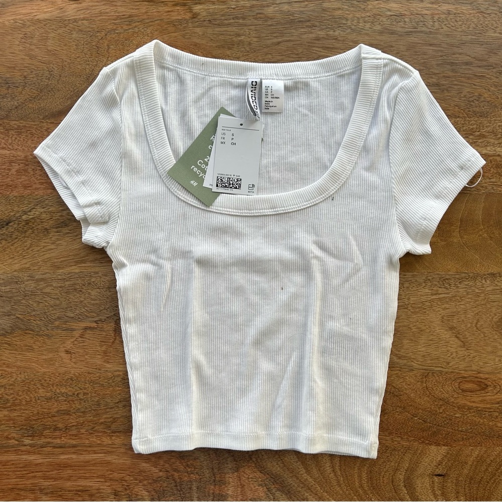 NWT H&M Ribbed Crop Tee